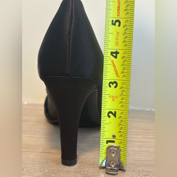 Mootsies Tootsies Black Twist Peep-Toe Heels Size 6.5 - Picture 5 of 8